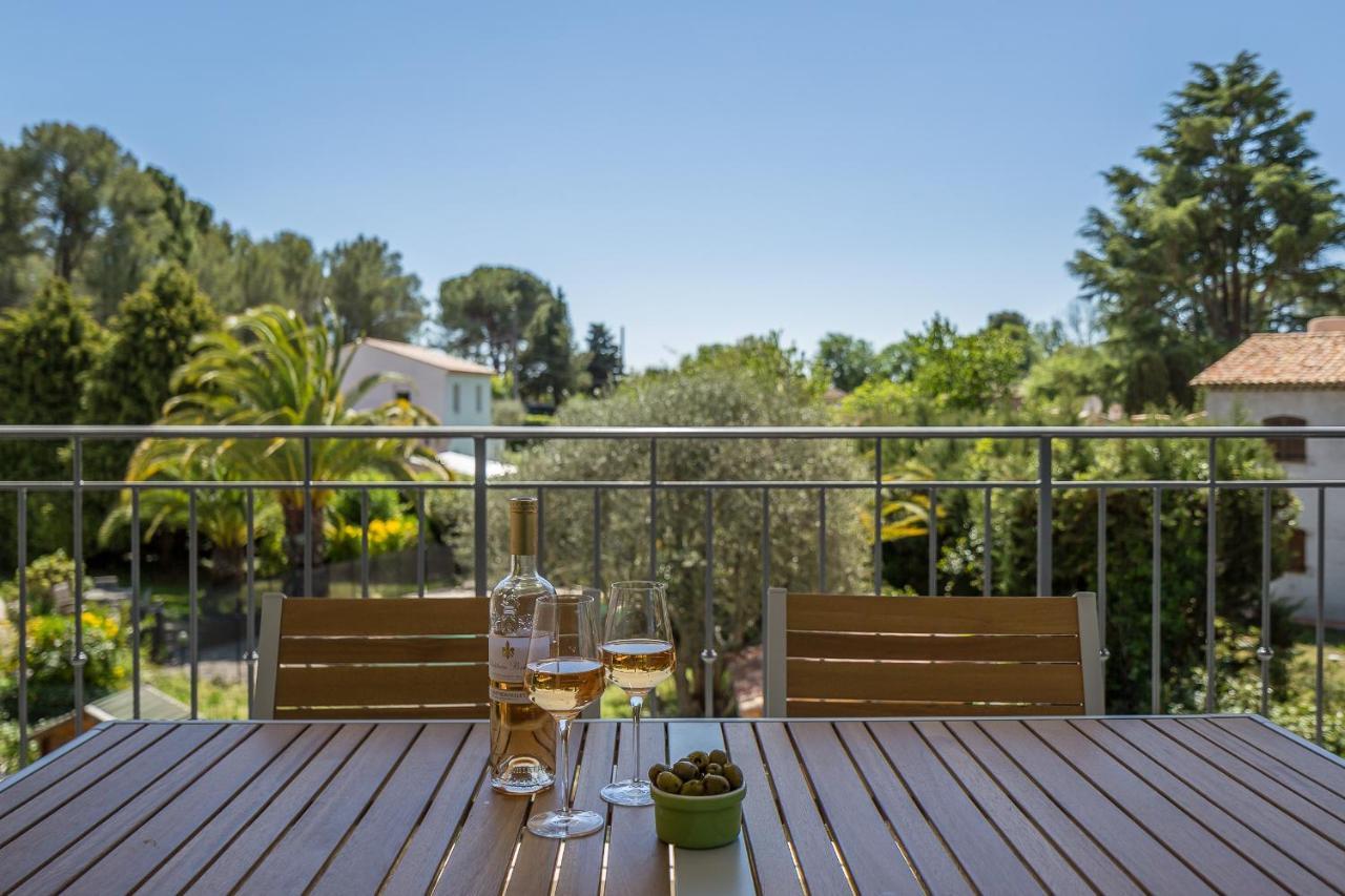 Luxurious And Spacious Apartment In The Heart Of The Cote D'Azur Roquefort-les-Pins Esterno foto