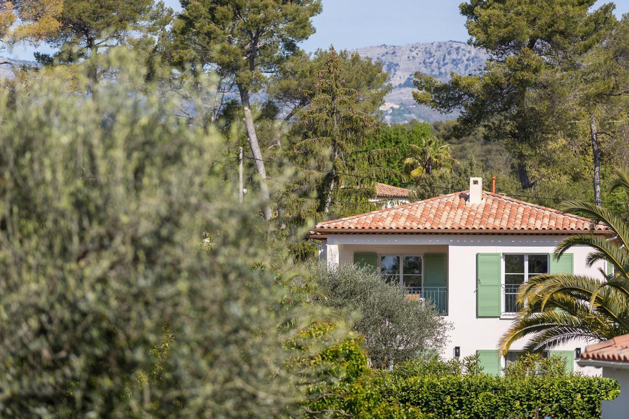 Luxurious And Spacious Apartment In The Heart Of The Cote D'Azur Roquefort-les-Pins Esterno foto